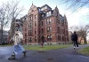 Tòa án chặn lệnh cấm đối với Đại học Harvard