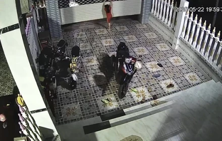 Dùng cửa thang cuốn nên chú ý điều này! Bé gái 8 tuổi bị ngừng tim nguy kịch