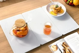 Thớt hâm nóng thức ăn đến từ Xiaomi, gọn hơn lò vi sóng, có cả khóa trẻ em