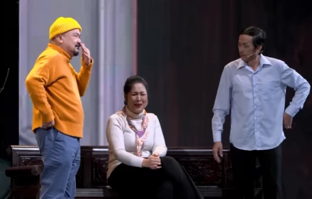 Hài Hoài Linh, Hồng Vân, Hồng Đào, Xuân Hinh... cười mà rơi nước mắt