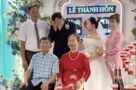 Chú rể khóc nức nở trong đám cưới