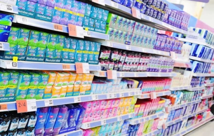 Phát hiện thuốc trừ sâu nồng độ cao trong băng vệ sinh tại Anh. Vì sao?