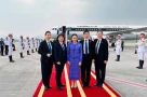 Bốn nữ sĩ quan bảo vệ Thủ tướng Thái Lan trong chuyến thăm Việt Nam