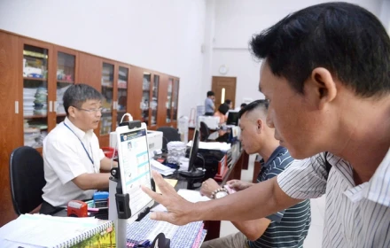Bộ Nội vụ đề xuất 2 phương án thôi việc khi tinh giản biên chế