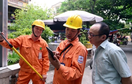 Giá điện 5 bậc sắp áp dụng từ tháng 8/2025: Hộ gia đình và doanh nghiệp cần chú ý