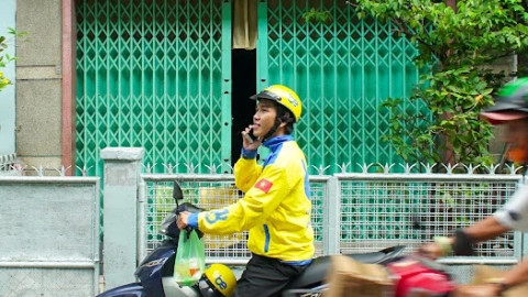 App gọi xe Việt muốn giành lại mảng giao đồ ăn