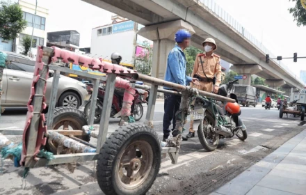 Hà Nội tăng cường xử lý xe ba, bốn bánh tự chế và chở hàng cồng kềnh tại Hà Đông