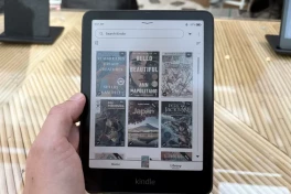 Amazon vừa tung ra máy đọc sách Kindle màn hình màu đầu tiên
