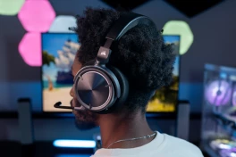 CORSAIR ra mắt tai nghe cao cấp VIRTUOSO MAX: Đỉnh cao công nghệ dành cho game thủ