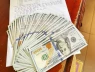 Chiếc ba lô chứa hàng nghìn USD bị bỏ quên ở nhà ga