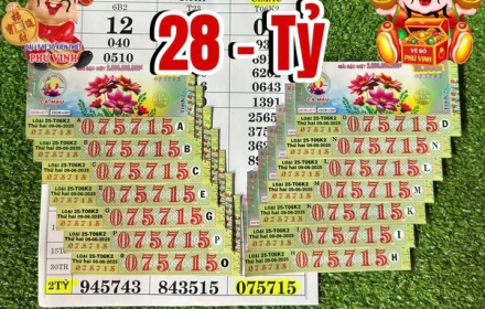 Đổi đời rồi: Một công nhân xây dựng trúng giải độc đắc 14 tờ vé số