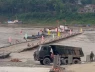 Video lũ cuốn xiết, phải cắt cầu phao Phong Châu khẩn cấp sáng nay