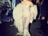 Cách siết dáng của Miley Cyrus và góc nhìn tự do, trọn vẹn về cái đẹp cá nhân