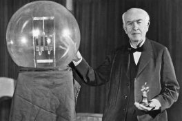Thomas Edison từng bị "ném đá" ra sao khi phát minh bóng đèn?