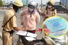 Đến 31/12/2025: Người dân bắt buộc phải đổi Đăng Ký Xe, cố dùng mẫu cũ bị phạt 8 triệu, đúng không?