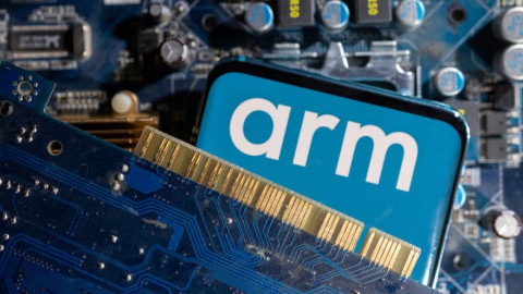 Leo thang xung đột với ARM, Qualcomm căng rồi