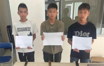 Bắt giữ 3 thanh, thiếu niên cầm kiếm chém người đi đường, cướp tài sản