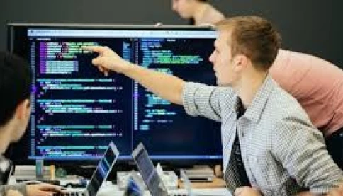Cảnh báo từ một sinh viên giỏi IT sa lưới pháp luật: Khi tài năng không đi kèm đạo đức
