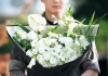 Sự ám ảnh vượt giới hạn: Nghệ sĩ bị fan cuồng bám đuôi, người thân cận tiếp tay