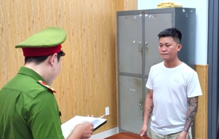 Phá đường dây cá độ 2.000 tỉ đồng: "Ông trùm" xuyên biên giới, nhận tài khoản siêu tổng từ Campuchia