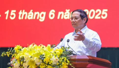 Thủ tướng: Dự kiến công bố mô hình chính quyền hai cấp trên cả nước vào ngày lịch sử 30/6
