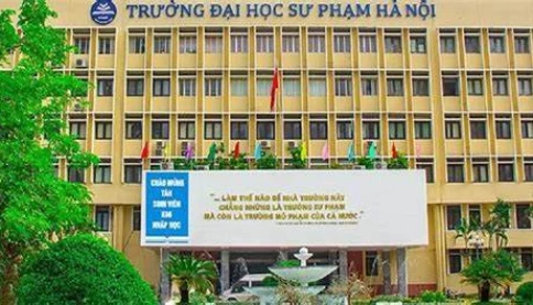 Gia đình khó khăn, nên chọn trường đại học nào cho con để đỡ lo "gánh nặng" học phí?