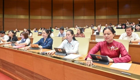 Quy định mới "siết" quảng cáo với người nổi tiếng, sẽ không còn những vụ như hoa hậu Thuỳ Tiên?