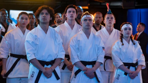 Netflix ra mắt trailer cho phần 2 của mùa 6 "Cobara Kai"