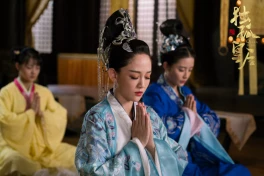 Đừng vội cười chuyện sợ vợ, bởi Hoàng đế này còn bá đạo hơn nhiều!