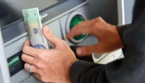 Hạn mức rút tiền ở máy ATM thay đổi: Được rút tối đa bao nhiêu tiền bạn có biết?