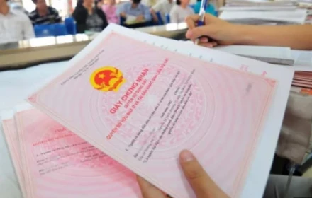 Sang tên sổ đỏ thừa kế bị đòi giấy kết hôn của họ hàng... 4 đời!
