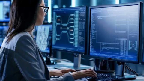 Học ngành công nghệ thông tin ra làm nghề gì? Cơ hội việc làm cho sinh viên chuyên ngành công nghệ thông tin