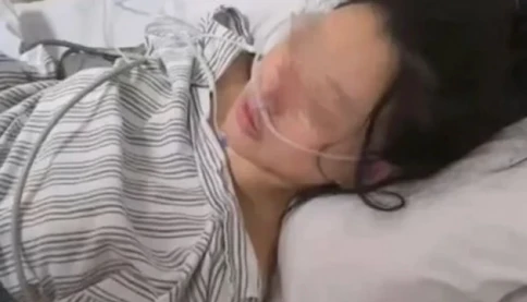 Cô gái xinh đẹp bị đâm 22 nhát dao, thoát chết nhờ nâng ngực