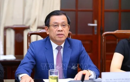 Thủ tướng tạm đình chỉ công tác Thứ trưởng Nội vụ Nguyễn Bá Hoan
