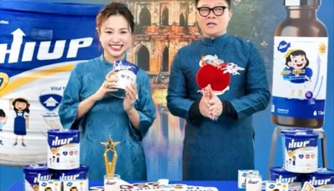 Ông bố chi 30 triệu mua sữa Hiup nhưng 6 tháng vẫn không cao như con của Vân Hugo
