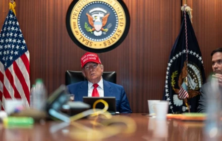 Trump đưa ra quyết định cuối cùng vài phút trước khi thả bom
