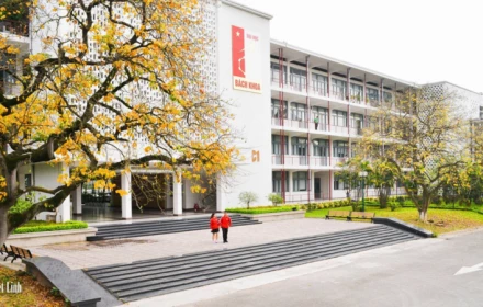 Thấy gì khi số lượng thí sinh có chứng chỉ SAT, IELTS tăng gấp đôi xét tuyển vào Đại học Bách khoa Hà Nội?
