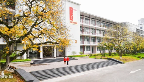 Thấy gì khi số lượng thí sinh có chứng chỉ SAT, IELTS tăng gấp đôi xét tuyển vào Đại học Bách khoa Hà Nội?