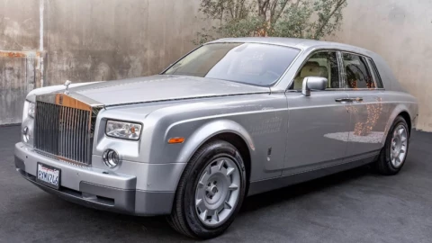Xe Rolls-Royce Phantom được rao bán giá chưa tới 2 tỷ, nhưng ai hỏi mua thì mới "ngã ngửa" khi biết nguyên nhân
