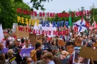 Hàng ngàn người biểu tình tại The Hague phản đối hội nghị thượng đỉnh NATO