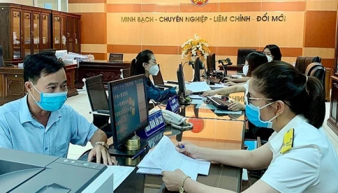 4500 công chức thuế xin nghỉ - cảm xúc lẫn lộn trước những con số