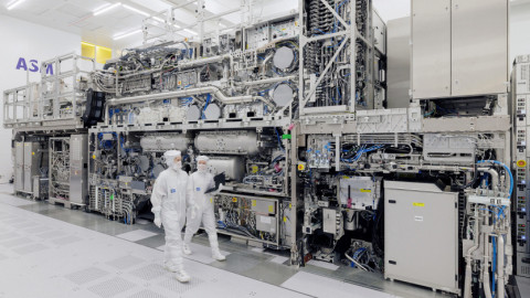 Mỹ chi gần tỷ USD, thách thức bá chủ EUV của ASML, liệu ASML có SML?