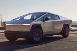 Phụ kiện vài nghìn đồng "cứu cánh" chủ xe Tesla sau khi đại lý chịu thua