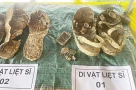Tìm thấy 11 hài cốt liệt sĩ trong rừng tràm Quảng Trị, được an táng cùng các vật dụng cá nhân 😢
