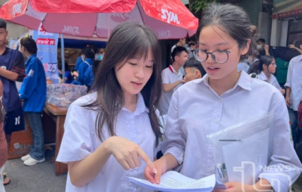 1 thí sinh bị đình chỉ trong buổi thi môn Ngữ văn