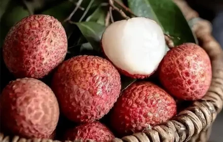 Vì sao ăn vải thiều luộc lại tốt hơn ăn trực tiếp?