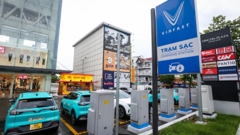 V-Green bắt tay Eversolar tấn công thị trường trạm sạc, xe Trung Quốc đã yếu thế nay càng thất thế!