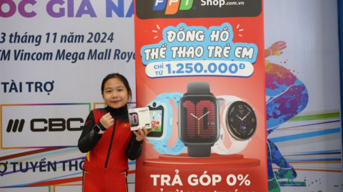 FPT Shop trao thưởng cho vận động viên nhí Nguyễn Hoàng Bảo Chi đạt 2 huy chương vàng trượt băng tốc độ Đông Nam Á