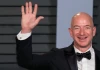 Nỗi buồn của người này là niềm vui kẻ khác: Bezos đang cố gắng kiếm tiền từ việc Musk-Trump bất hòa