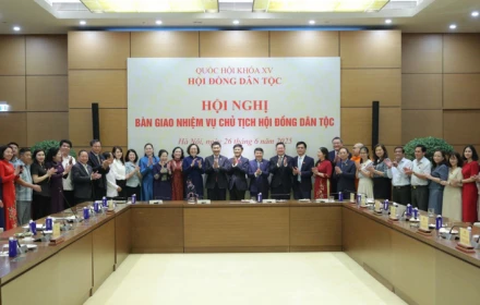 Bốn bí thư tỉnh ủy được điều động, bầu giữ chức vụ mới